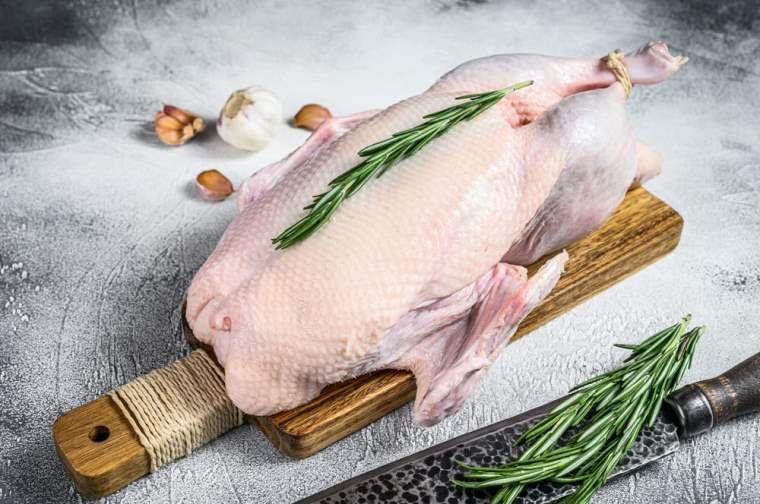 sviezia-kaimiska-zasis-is-ekologinio-ukio